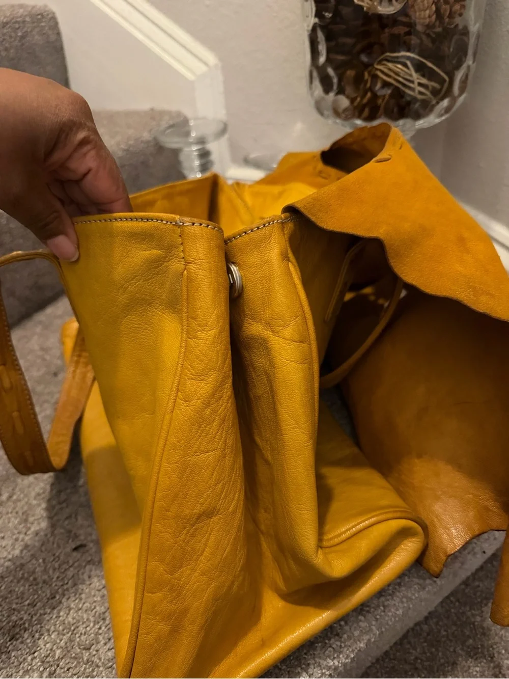 Leather Tote Bag in Mustard Yellow - Unbranded